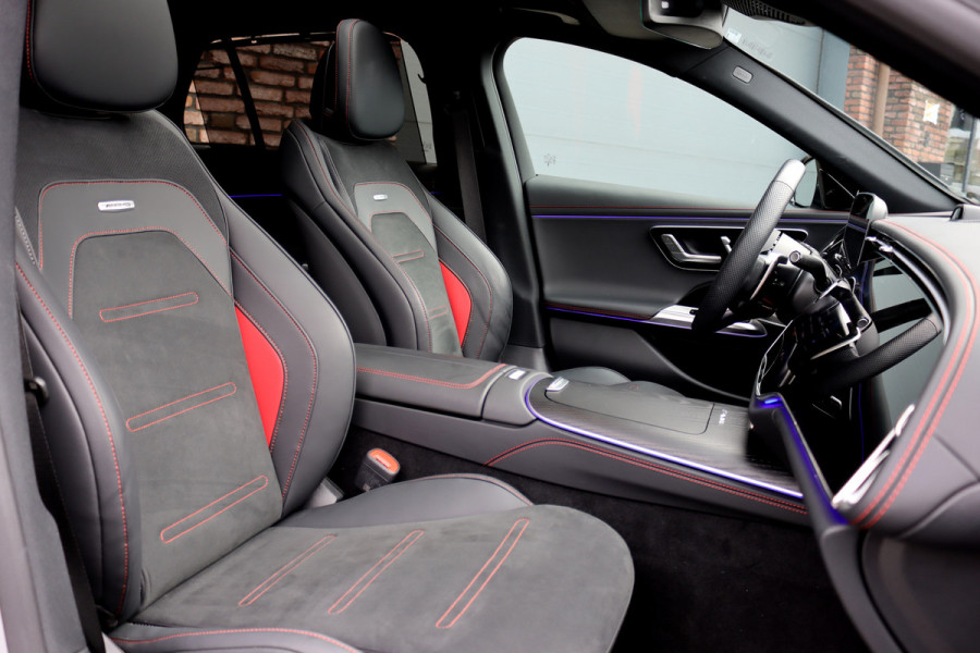 Mercedes-Benz E-Klasse Estate AMG 53 4MATIC+ | 585pk | MBUX Hyperscreen | Achterasbesturing | Distronic | Memory | Burmester | Digital Light | Trekhaak | Surround Camera | Verwarmd Stuurwiel | AMG-Nightpakket | Augmented Reality | Mercedes-Benz E-Klasse Estate AMG 53 4MATIC+ | 585pk | MBUX Hyperscreen | Achterasbesturing | Distronic | Memory | Burmester | Digital Light | Trekhaak | Surround Camera | Verwarmd Stuurwiel | AMG-Nightpakket | Augmented Reality |