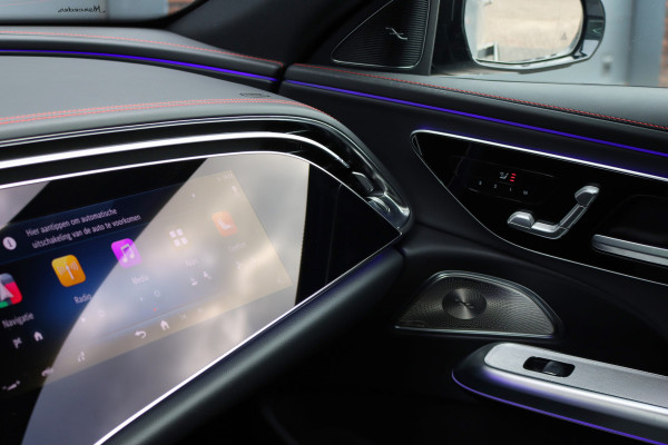 Mercedes-Benz E-Klasse Estate AMG 53 4MATIC+ | 585pk | MBUX Hyperscreen | Achterasbesturing | Distronic | Memory | Burmester | Digital Light | Trekhaak | Surround Camera | Verwarmd Stuurwiel | AMG-Nightpakket | Augmented Reality | Mercedes-Benz E-Klasse Estate AMG 53 4MATIC+ | 585pk | MBUX Hyperscreen | Achterasbesturing | Distronic | Memory | Burmester | Digital Light | Trekhaak | Surround Camera | Verwarmd Stuurwiel | AMG-Nightpakket | Augmented Reality |