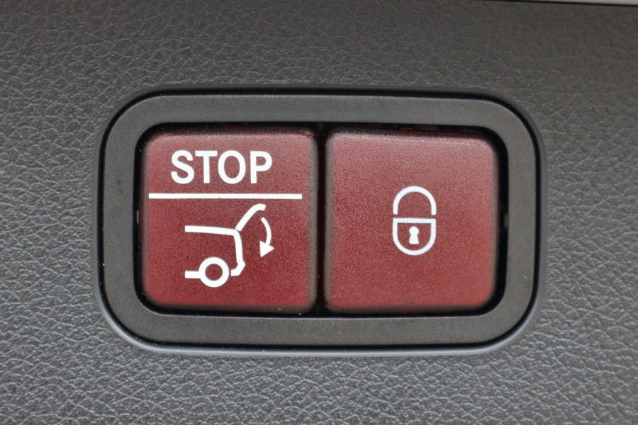 Mercedes-Benz E-Klasse Estate AMG 53 4MATIC+ | 585pk | MBUX Hyperscreen | Achterasbesturing | Distronic | Memory | Burmester | Digital Light | Trekhaak | Surround Camera | Verwarmd Stuurwiel | AMG-Nightpakket | Augmented Reality | Mercedes-Benz E-Klasse Estate AMG 53 4MATIC+ | 585pk | MBUX Hyperscreen | Achterasbesturing | Distronic | Memory | Burmester | Digital Light | Trekhaak | Surround Camera | Verwarmd Stuurwiel | AMG-Nightpakket | Augmented Reality |