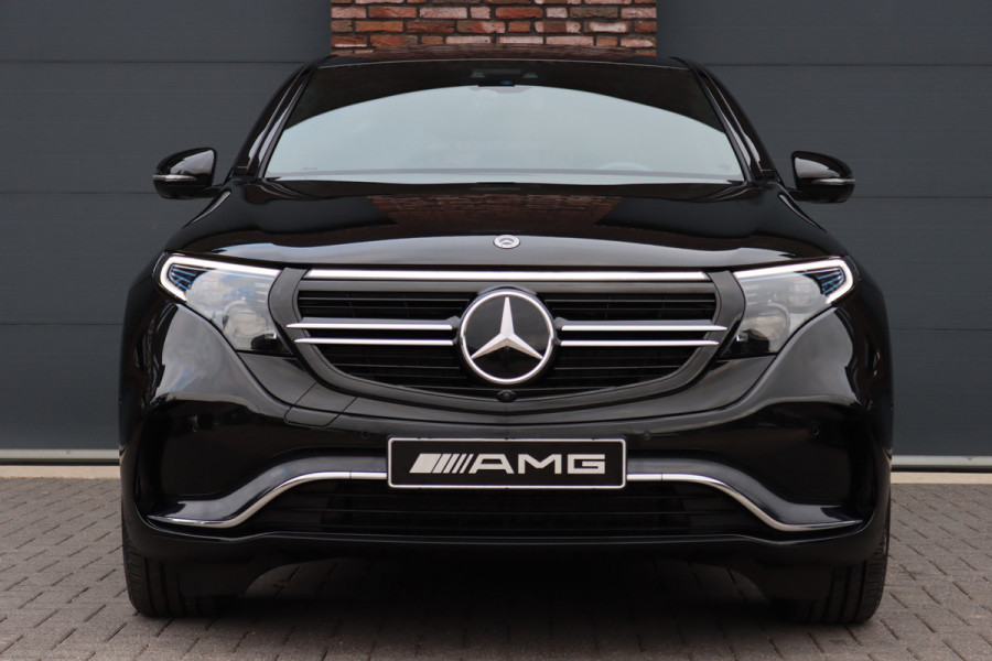 Mercedes-Benz EQC 400 4MATIC Premium+ AMG Line 80 kWh | Schuifdak | Distronic+ | Burmester | Memory | Parfumering | Keyless Go | Surround Camera | HUD | Multibeam LED | Mercedes-Benz EQC 400 4MATIC Premium+ AMG Line 80 kWh | Schuifdak | Distronic+ | Burmester | Memory | Parfumering | Keyless Go | Surround Camera | HUD | Multibeam LED |