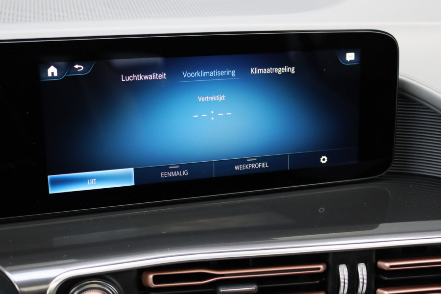 Mercedes-Benz EQC 400 4MATIC Premium+ AMG Line 80 kWh | Schuifdak | Distronic+ | Burmester | Memory | Parfumering | Keyless Go | Surround Camera | HUD | Multibeam LED | Mercedes-Benz EQC 400 4MATIC Premium+ AMG Line 80 kWh | Schuifdak | Distronic+ | Burmester | Memory | Parfumering | Keyless Go | Surround Camera | HUD | Multibeam LED |