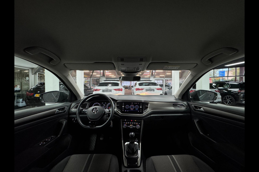 Volkswagen T-Roc 1.0 TSI | PDC | ACC | Lane assist |CARPLAY| Volkswagen T-Roc 1.0 TSI | PDC | ACC | Lane assist |CARPLAY|