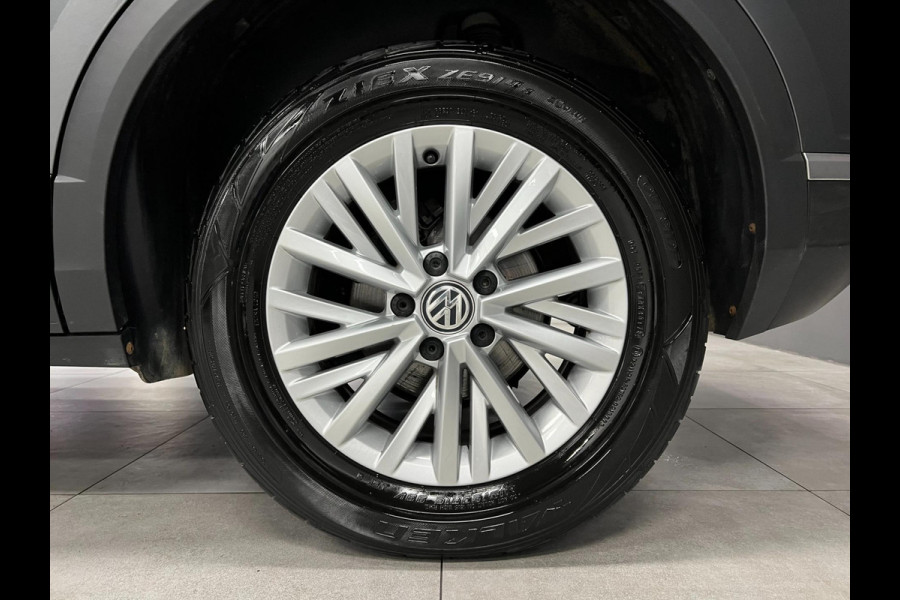 Volkswagen T-Roc 1.0 TSI | PDC | ACC | Lane assist |CARPLAY| Volkswagen T-Roc 1.0 TSI | PDC | ACC | Lane assist |CARPLAY|