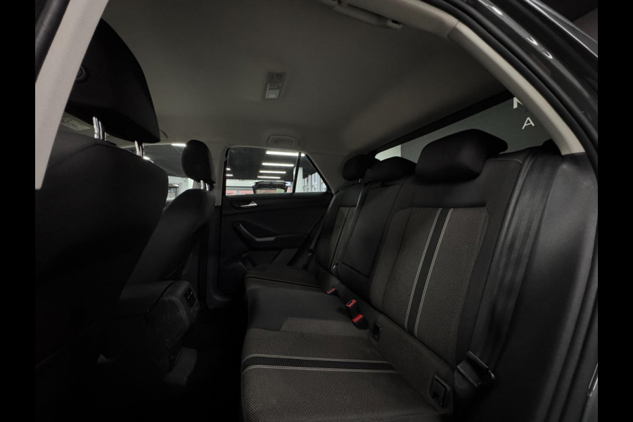 Volkswagen T-Roc 1.0 TSI | PDC | ACC | Lane assist |CARPLAY| Volkswagen T-Roc 1.0 TSI | PDC | ACC | Lane assist |CARPLAY|