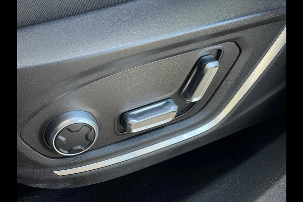 Lynk & Co RS Shadow Edition 01 1.5 262PK Pano 360° Navi Adapt cruise 262PK Elekr. Achterklep Lynk & Co RS Shadow Edition 01 1.5 262PK Pano 360° Navi Adapt cruise 262PK Elekr. Achterklep