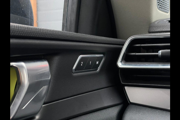 Lynk & Co RS Shadow Edition 01 1.5 262PK Pano 360° Navi Adapt cruise 262PK Elekr. Achterklep Lynk & Co RS Shadow Edition 01 1.5 262PK Pano 360° Navi Adapt cruise 262PK Elekr. Achterklep