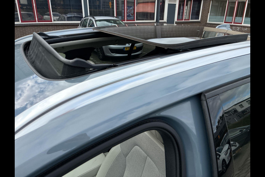 Volvo XC40 1.5 T5 Recharge Inscription 261pk! | SkyRoof | Park Assist | 18" Lm-Velgen | Stoelverwarming | Carplay Android Auto