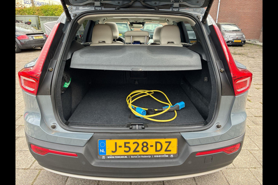 Volvo XC40 1.5 T5 Recharge Inscription 261pk! | SkyRoof | Park Assist | 18" Lm-Velgen | Stoelverwarming | Carplay Android Auto