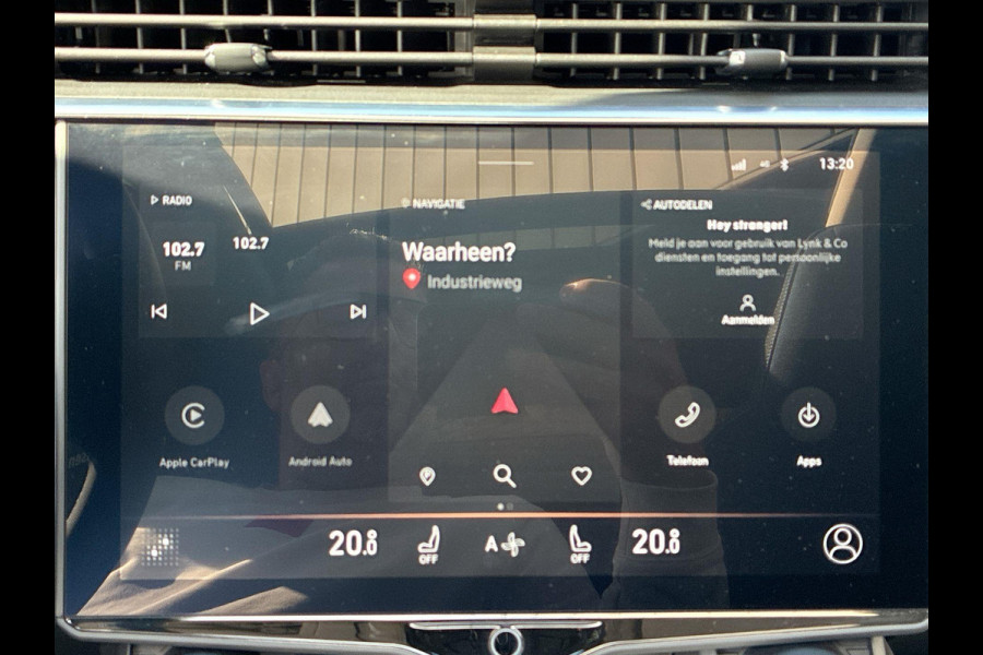 Lynk & Co 01 1.5 Plug in Hybrid 261pk | SkyRoof | 360° Camera | Climate Pack | Pilot Assist | Park Assist | Carplay Android auto