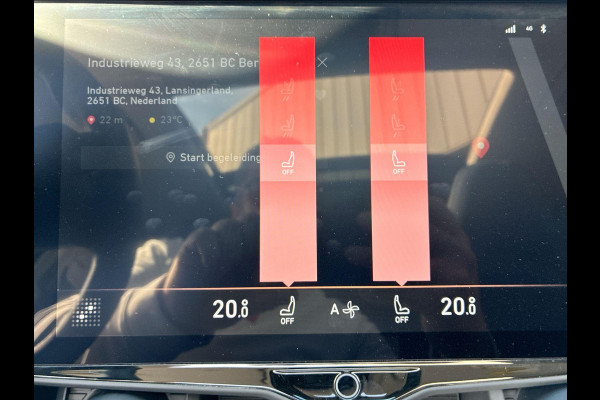 Lynk & Co 01 1.5 Plug in Hybrid 261pk | SkyRoof | 360° Camera | Climate Pack | Pilot Assist | Park Assist | Carplay Android auto