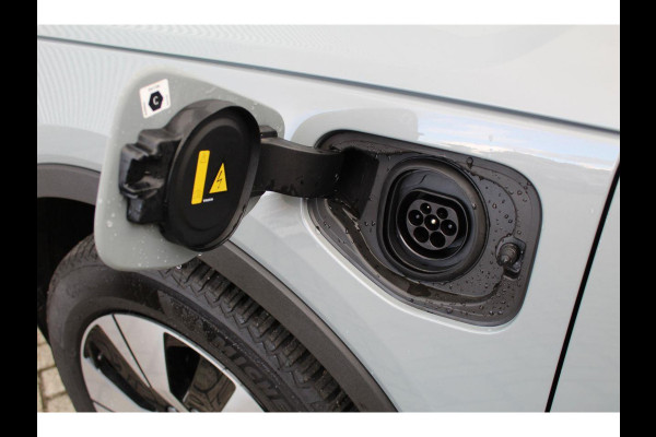 Volvo XC40 1.5 T4 Plug-in hybrid Plus Dark | Nieuwe auto | HK audio | 360° Camera | Trekhaak | Climate Pack | Pilot- Park Assist | Volvo XC40 1.5 T4 Plug-in hybrid Plus Dark | Nieuwe auto | HK audio | 360° Camera | Trekhaak | Climate Pack | Pilot- Park Assist |