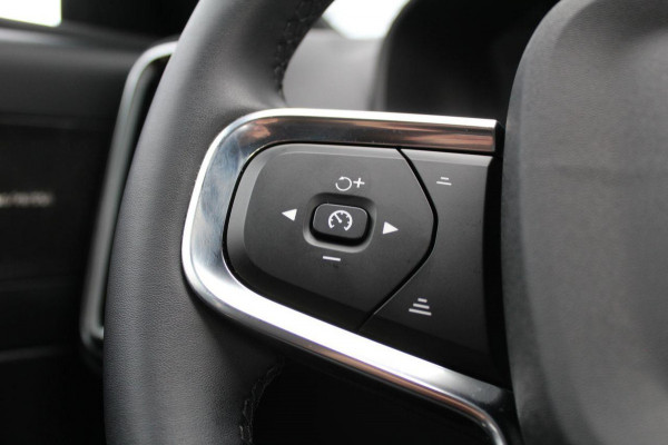Volvo XC40 1.5 T4 Plug-in hybrid Plus Dark | Nieuwe auto | HK audio | 360° Camera | Trekhaak | Climate Pack | Pilot- Park Assist | Volvo XC40 1.5 T4 Plug-in hybrid Plus Dark | Nieuwe auto | HK audio | 360° Camera | Trekhaak | Climate Pack | Pilot- Park Assist |