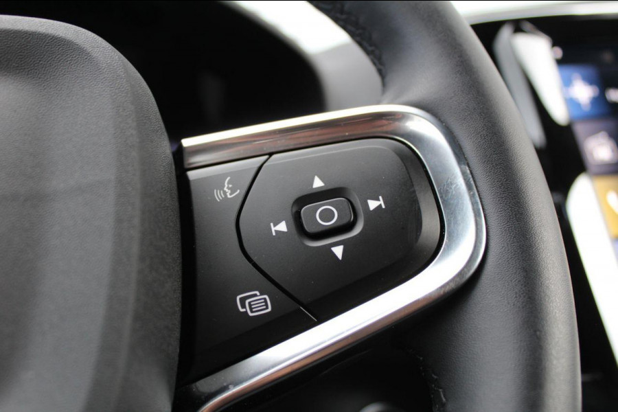 Volvo XC40 1.5 T4 Plug-in hybrid Plus Dark | Nieuwe auto | HK audio | 360° Camera | Trekhaak | Climate Pack | Pilot- Park Assist | Volvo XC40 1.5 T4 Plug-in hybrid Plus Dark | Nieuwe auto | HK audio | 360° Camera | Trekhaak | Climate Pack | Pilot- Park Assist |