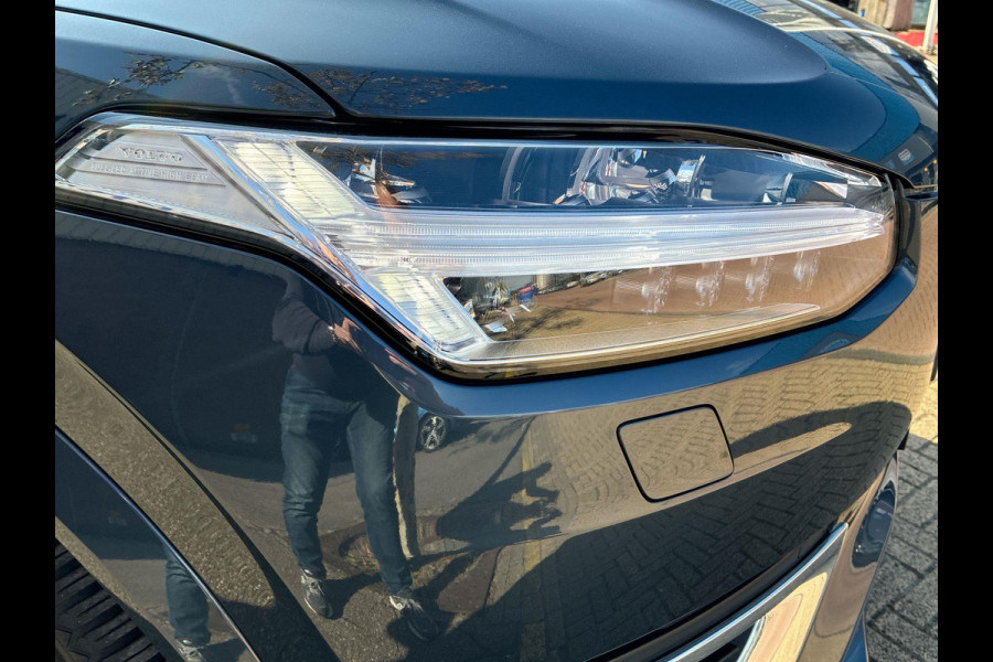 Volvo XC90 2.0 T8 Recharge AWD Ultimate Bright 454PK! | SkyRoof | HARMAN KARDON | 360° | TREKHAAK | HEAD-UP DISP | ZEER COMPLEET Volvo XC90 2.0 T8 Recharge AWD Ultimate Bright 454PK! | SkyRoof | HARMAN KARDON | 360° | TREKHAAK | HEAD-UP DISP | ZEER COMPLEET