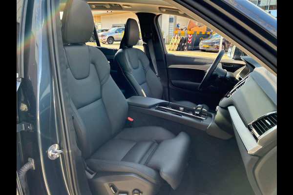 Volvo XC90 2.0 T8 Recharge AWD Ultimate Bright 454PK! | SkyRoof | HARMAN KARDON | 360° | TREKHAAK | HEAD-UP DISP | ZEER COMPLEET Volvo XC90 2.0 T8 Recharge AWD Ultimate Bright 454PK! | SkyRoof | HARMAN KARDON | 360° | TREKHAAK | HEAD-UP DISP | ZEER COMPLEET