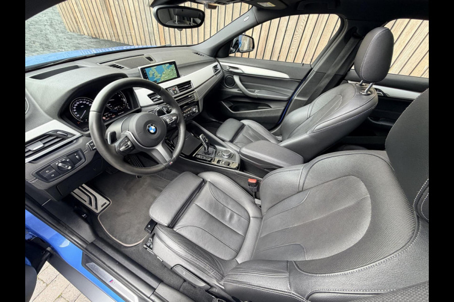 BMW X2 sDrive20i M-sport Automaat | Panoramadak | DAB | LED verlichting | 20 inch | Schakelflippers | Lederen bekleding | Stoelverwarmi BMW X2 sDrive20i M-sport Automaat | Panoramadak | DAB | LED verlichting | 20 inch | Schakelflippers | Lederen bekleding | Stoelverwarmi