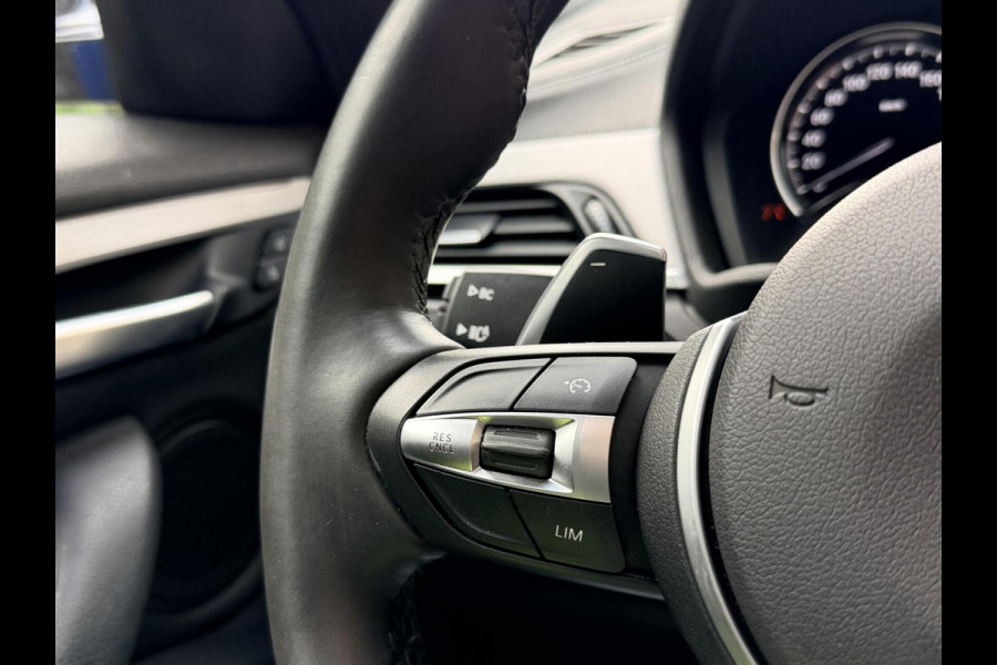 BMW X2 sDrive20i M-sport Automaat | Panoramadak | DAB | LED verlichting | 20 inch | Schakelflippers | Lederen bekleding | Stoelverwarmi BMW X2 sDrive20i M-sport Automaat | Panoramadak | DAB | LED verlichting | 20 inch | Schakelflippers | Lederen bekleding | Stoelverwarmi