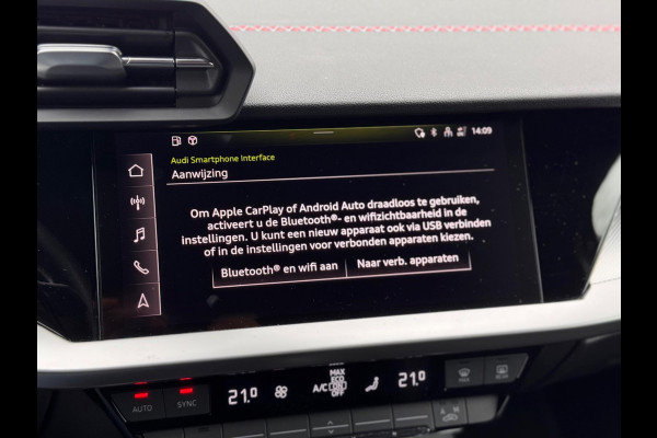 Audi A3 Limousine 35 TFSI S edition AppleCarPlay/Xenon/RS zetels