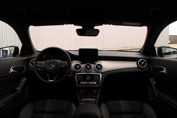 Mercedes-Benz CLA-Klasse Shooting Brake CLA 200 Aut. Night Star Carplay, Camera, Sfeerverl.