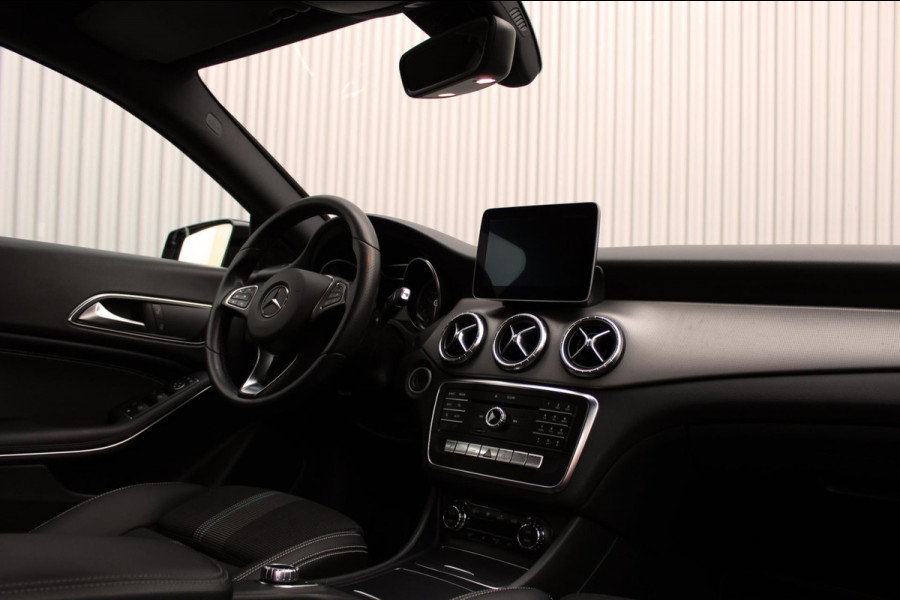 Mercedes-Benz CLA-Klasse Shooting Brake CLA 200 Aut. Night Star Carplay, Camera, Sfeerverl.