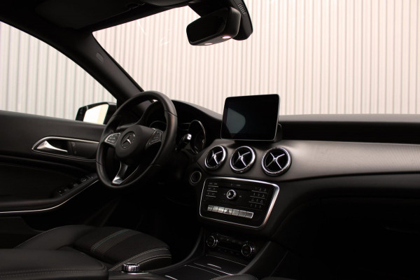 Mercedes-Benz CLA-Klasse Shooting Brake CLA 200 Aut. Night Star Carplay, Camera, Sfeerverl.