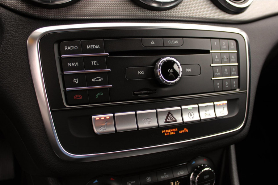 Mercedes-Benz CLA-Klasse Shooting Brake CLA 200 Aut. Night Star Carplay, Camera, Sfeerverl.