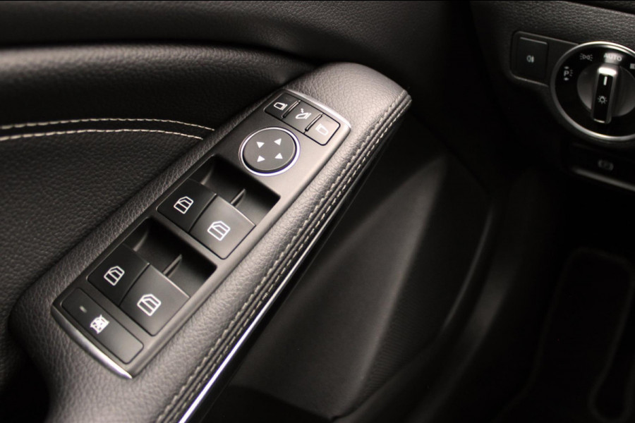 Mercedes-Benz CLA-Klasse Shooting Brake CLA 200 Aut. Night Star Carplay, Camera, Sfeerverl.
