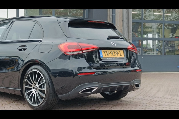 Mercedes-Benz A-Klasse 200 Business Solution Plus Upgrade | Wide Screen | Navi | Stoelverw. | LED/Xenon | Camera |