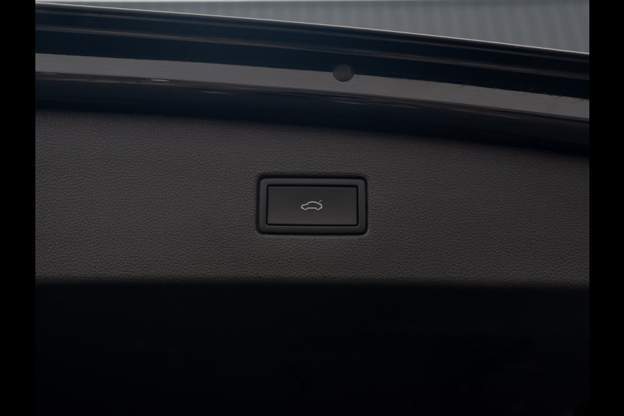 Volkswagen Tiguan 1.5 TSI R-Line Black Style | Panodak | Elk. A-klep | IQ Light | Camera | Prijs Rijklaar!! Volkswagen Tiguan 1.5 TSI R-Line Black Style | Panodak | Elk. A-klep | IQ Light | Camera | Prijs Rijklaar!!