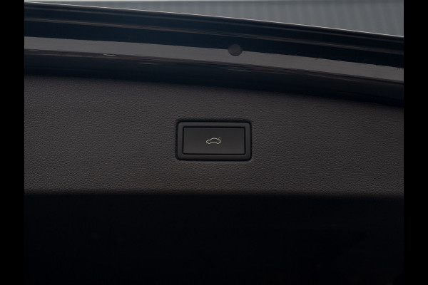 Volkswagen Tiguan 1.5 TSI R-Line Black Style | Panodak | Elk. A-klep | IQ Light | Camera | Prijs Rijklaar!! Volkswagen Tiguan 1.5 TSI R-Line Black Style | Panodak | Elk. A-klep | IQ Light | Camera | Prijs Rijklaar!!