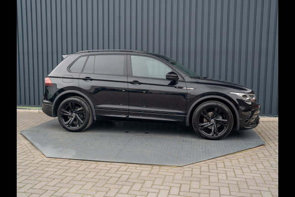Volkswagen Tiguan 1.5 TSI R-Line Black Style | Panodak | Elk. A-klep | IQ Light | Camera | Prijs Rijklaar!! Volkswagen Tiguan 1.5 TSI R-Line Black Style | Panodak | Elk. A-klep | IQ Light | Camera | Prijs Rijklaar!!
