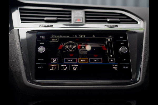Volkswagen Tiguan 1.5 TSI R-Line Black Style | Panodak | Elk. A-klep | IQ Light | Camera | Prijs Rijklaar!! Volkswagen Tiguan 1.5 TSI R-Line Black Style | Panodak | Elk. A-klep | IQ Light | Camera | Prijs Rijklaar!!