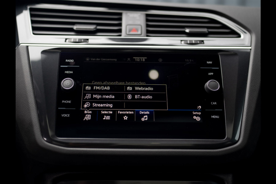 Volkswagen Tiguan 1.5 TSI R-Line Black Style | Panodak | Elk. A-klep | IQ Light | Camera | Prijs Rijklaar!! Volkswagen Tiguan 1.5 TSI R-Line Black Style | Panodak | Elk. A-klep | IQ Light | Camera | Prijs Rijklaar!!