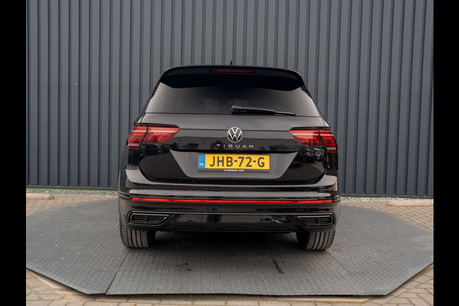 Volkswagen Tiguan 1.5 TSI R-Line Black Style | Panodak | Elk. A-klep | IQ Light | Camera | Prijs Rijklaar!! Volkswagen Tiguan 1.5 TSI R-Line Black Style | Panodak | Elk. A-klep | IQ Light | Camera | Prijs Rijklaar!!