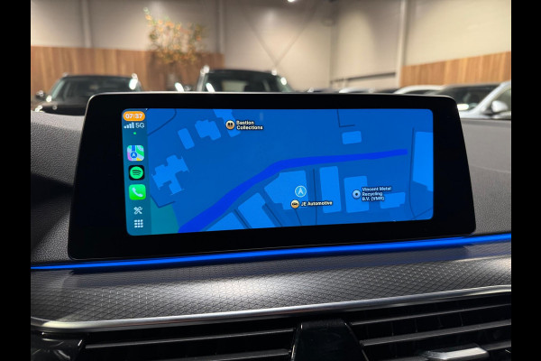 BMW 5 Serie Touring 530e 292PK M Pakket, Laser Led, Pano, Camera, Alcantara, Ambiënte Light, Hud, PDC, Dealer Onderhoud