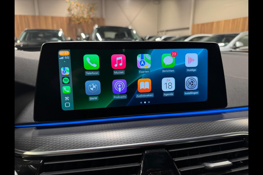 BMW 5 Serie Touring 530e 292PK M Pakket, Laser Led, Pano, Camera, Alcantara, Ambiënte Light, Hud, PDC, Dealer Onderhoud