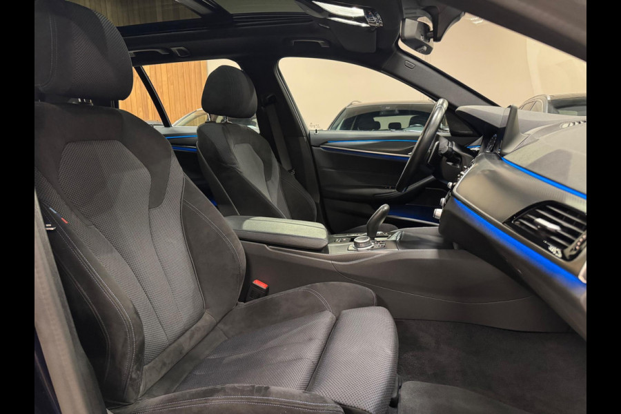 BMW 5 Serie Touring 530e 292PK M Pakket, Laser Led, Pano, Camera, Alcantara, Ambiënte Light, Hud, PDC, Dealer Onderhoud
