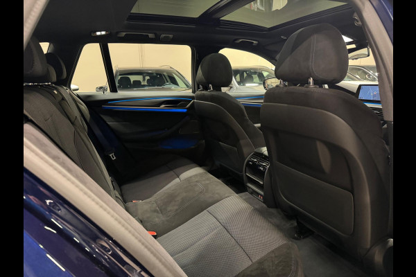BMW 5 Serie Touring 530e 292PK M Pakket, Laser Led, Pano, Camera, Alcantara, Ambiënte Light, Hud, PDC, Dealer Onderhoud