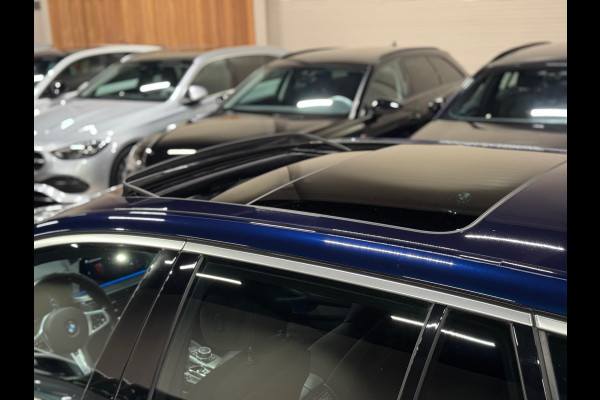 BMW 5 Serie Touring 530e 292PK M Pakket, Laser Led, Pano, Camera, Alcantara, Ambiënte Light, Hud, PDC, Dealer Onderhoud