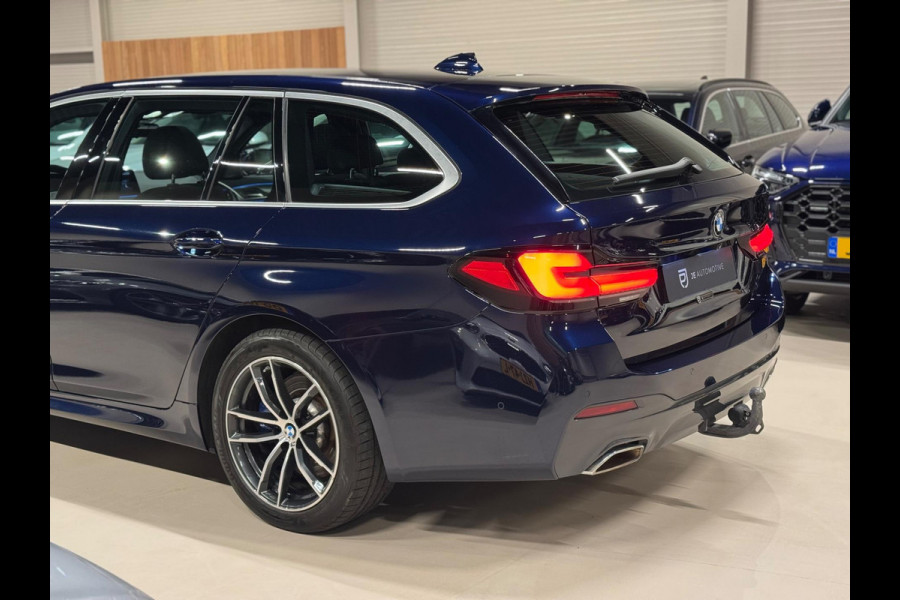 BMW 5 Serie Touring 530e 292PK M Pakket, Laser Led, Pano, Camera, Alcantara, Ambiënte Light, Hud, PDC, Dealer Onderhoud