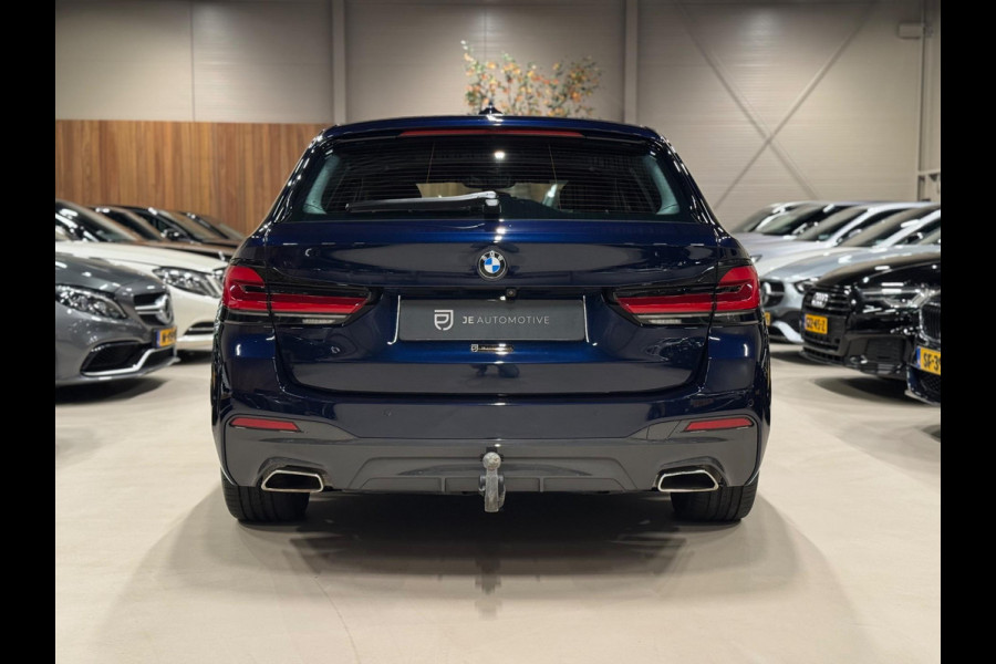 BMW 5 Serie Touring 530e 292PK M Pakket, Laser Led, Pano, Camera, Alcantara, Ambiënte Light, Hud, PDC, Dealer Onderhoud