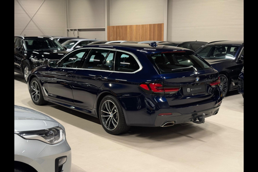 BMW 5 Serie Touring 530e 292PK M Pakket, Laser Led, Pano, Camera, Alcantara, Ambiënte Light, Hud, PDC, Dealer Onderhoud