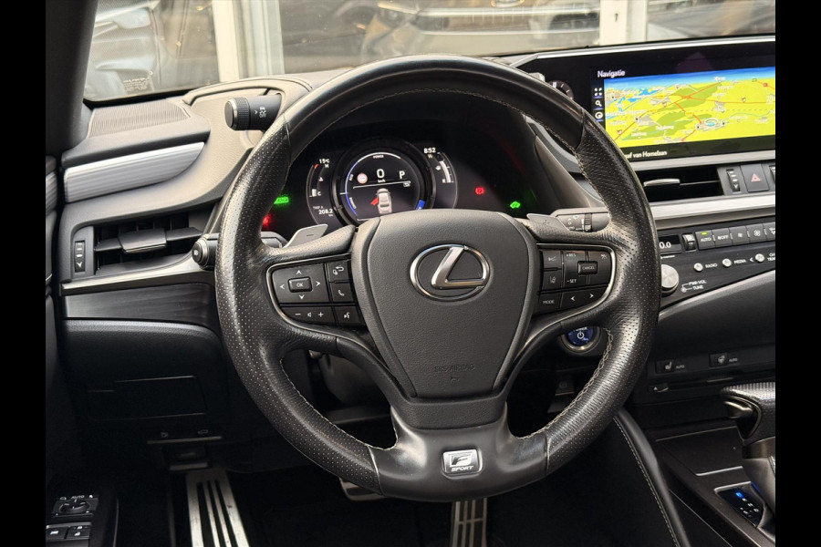 Lexus ES 300h F Sport Line | Eerste eigenaar, Schuifdak, Memory, Stoel + Stuurverwarming, 19 inch, LED, Apple CarPlay/Android auto Lexus ES 300h F Sport Line | Eerste eigenaar, Schuifdak, Memory, Stoel + Stuurverwarming, 19 inch, LED, Apple CarPlay/Android auto