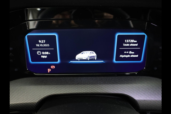 Volkswagen Golf 1.5 eHybrid GTE 272 pk Automaat (DSG) | Private lease vanaf € 782,- pm | Sportpakket | Panoramadak | Lederen bekleding | Elektr. trekhaak | Parkeersensoren | Blackstyle | Stoelverwarming |