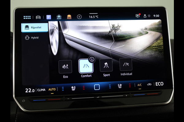 Volkswagen Golf 1.5 eHybrid GTE 272 pk Automaat (DSG) | Private lease vanaf € 782,- pm | Sportpakket | Panoramadak | Lederen bekleding | Elektr. trekhaak | Parkeersensoren | Blackstyle | Stoelverwarming |