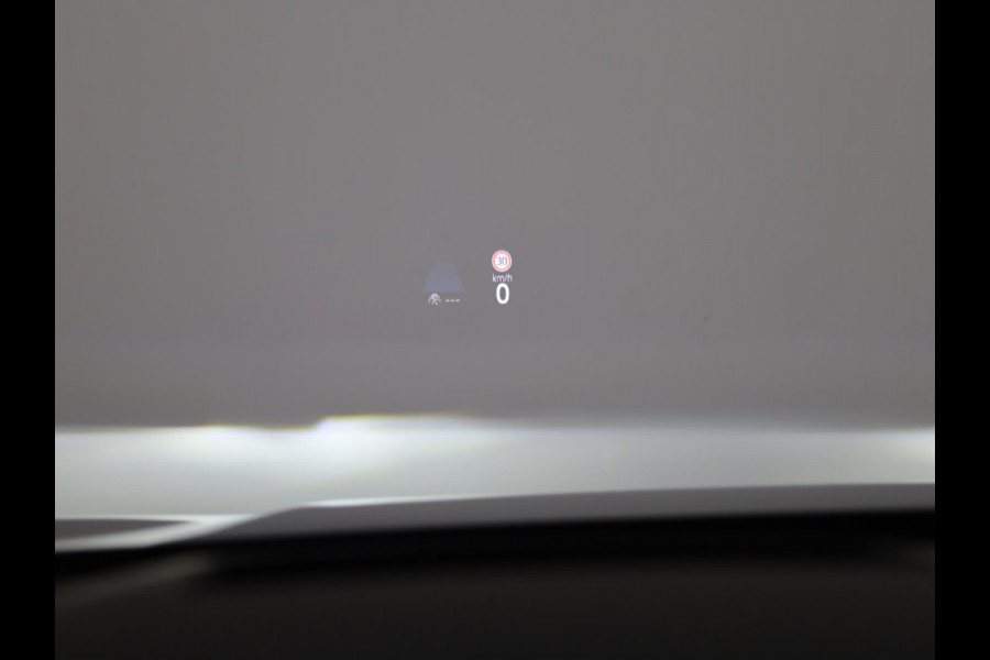 Volkswagen Golf 1.5 eHybrid GTE 272 pk Automaat (DSG) | Private lease vanaf € 782,- pm | Sportpakket | Panoramadak | Lederen bekleding | Elektr. trekhaak | Parkeersensoren | Blackstyle | Stoelverwarming |