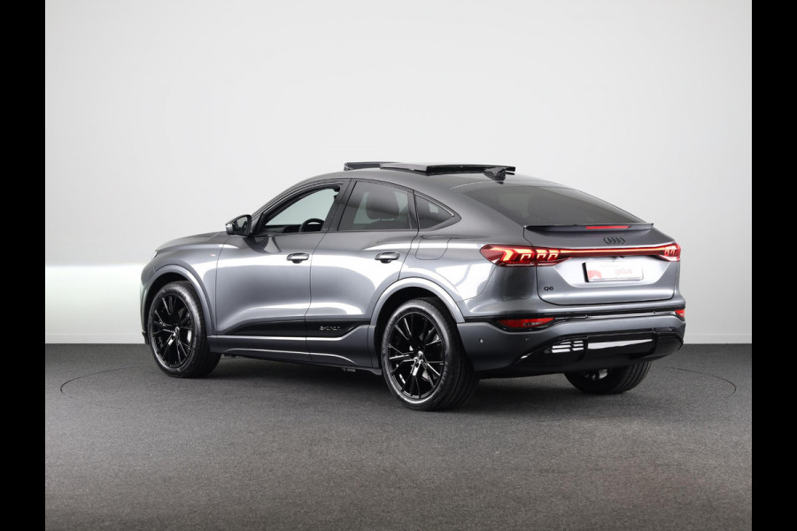 Audi Q6 Sportback e-tron Advanced edition 83 kWh 252pk | Panoramadak | Lederen bekleding | Luchtvering | 21 inch Lichtmetalen velgen Audi Q6 Sportback e-tron Advanced edition 83 kWh 252pk | Panoramadak | Lederen bekleding | Luchtvering | 21 inch Lichtmetalen velgen