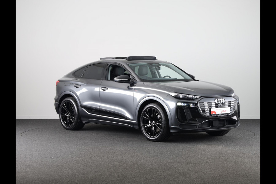 Audi Q6 Sportback e-tron Advanced edition 83 kWh 252pk | Panoramadak | Lederen bekleding | Luchtvering | 21 inch Lichtmetalen velgen Audi Q6 Sportback e-tron Advanced edition 83 kWh 252pk | Panoramadak | Lederen bekleding | Luchtvering | 21 inch Lichtmetalen velgen