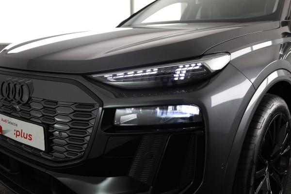 Audi Q6 Sportback e-tron Advanced edition 83 kWh 252pk | Panoramadak | Lederen bekleding | Luchtvering | 21 inch Lichtmetalen velgen Audi Q6 Sportback e-tron Advanced edition 83 kWh 252pk | Panoramadak | Lederen bekleding | Luchtvering | 21 inch Lichtmetalen velgen