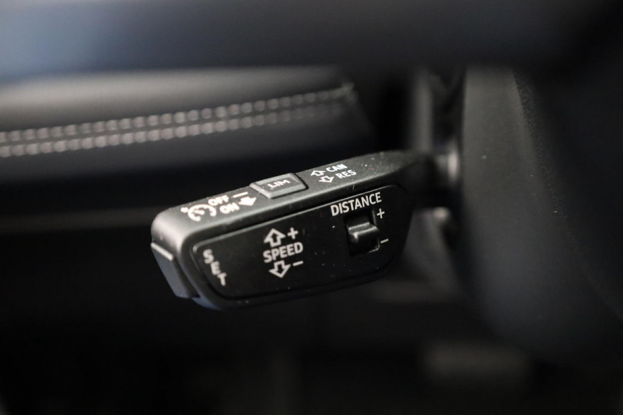 Audi Q6 Sportback e-tron Advanced edition 83 kWh 252pk | Panoramadak | Lederen bekleding | Luchtvering | 21 inch Lichtmetalen velgen Audi Q6 Sportback e-tron Advanced edition 83 kWh 252pk | Panoramadak | Lederen bekleding | Luchtvering | 21 inch Lichtmetalen velgen